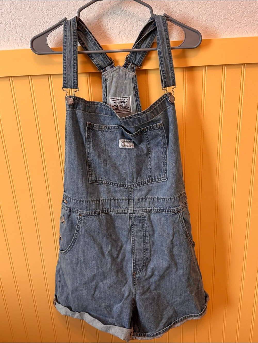 Levi's Vintage Shortall in shade Short Fused